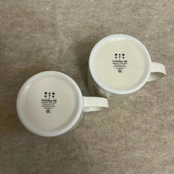 Snowfall Splender Target 08 Porcelain White w/Gold Trim Coffee Tea Mug Set of 2 - Picture 5 of 10